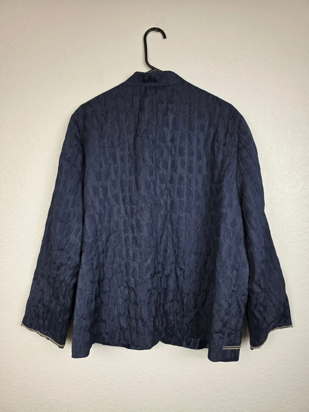 Alfred Dunner Women's Embroidered Navy Blue Jacket Size 18